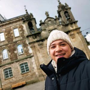 614249986: Chico busca chica en Lugo