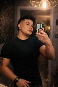 634398294: Chico busca chica en Sevilla