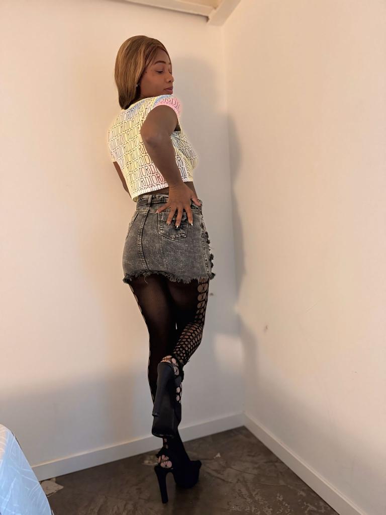 Chica busca chico en Barcelona: 