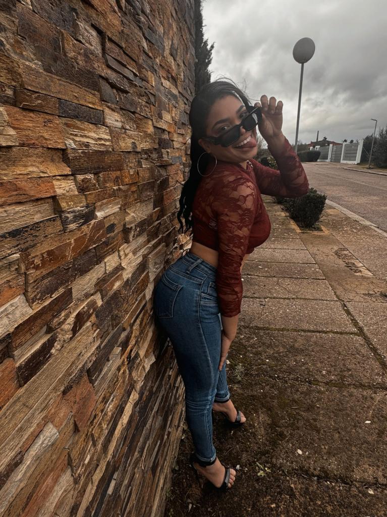 642408392: Chica busca chico en Badajoz