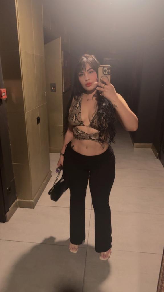 Chica busca chico en Cádiz: 