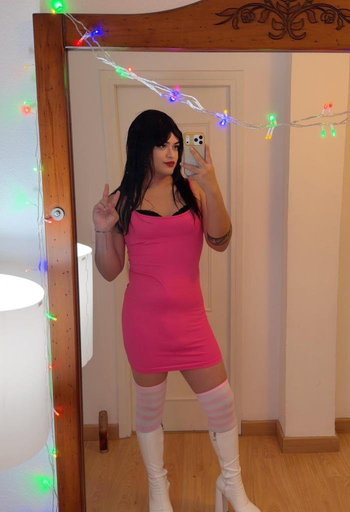 697484966: Transexual en León