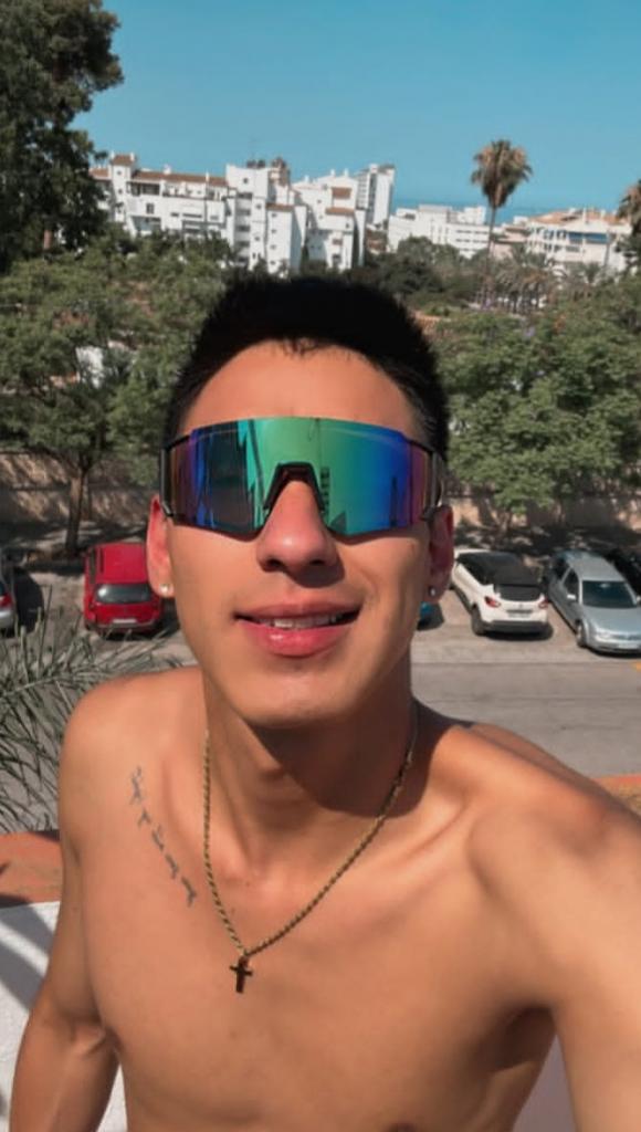 611366882: Chico busca chica en Madrid