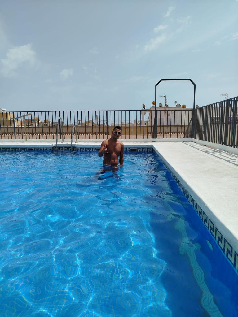 663124396: Virtual en Almería