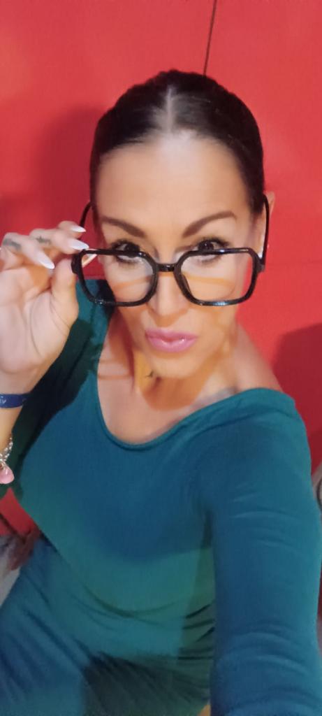 Chica busca chico en Murcia: 