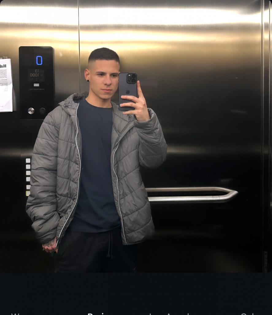 662632064: Chico busca chica en Sevilla