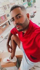 653499250: Chico busca chica en Sevilla