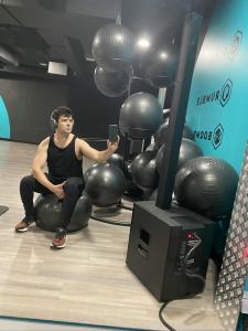 Chico busca chica en Zaragoza: 