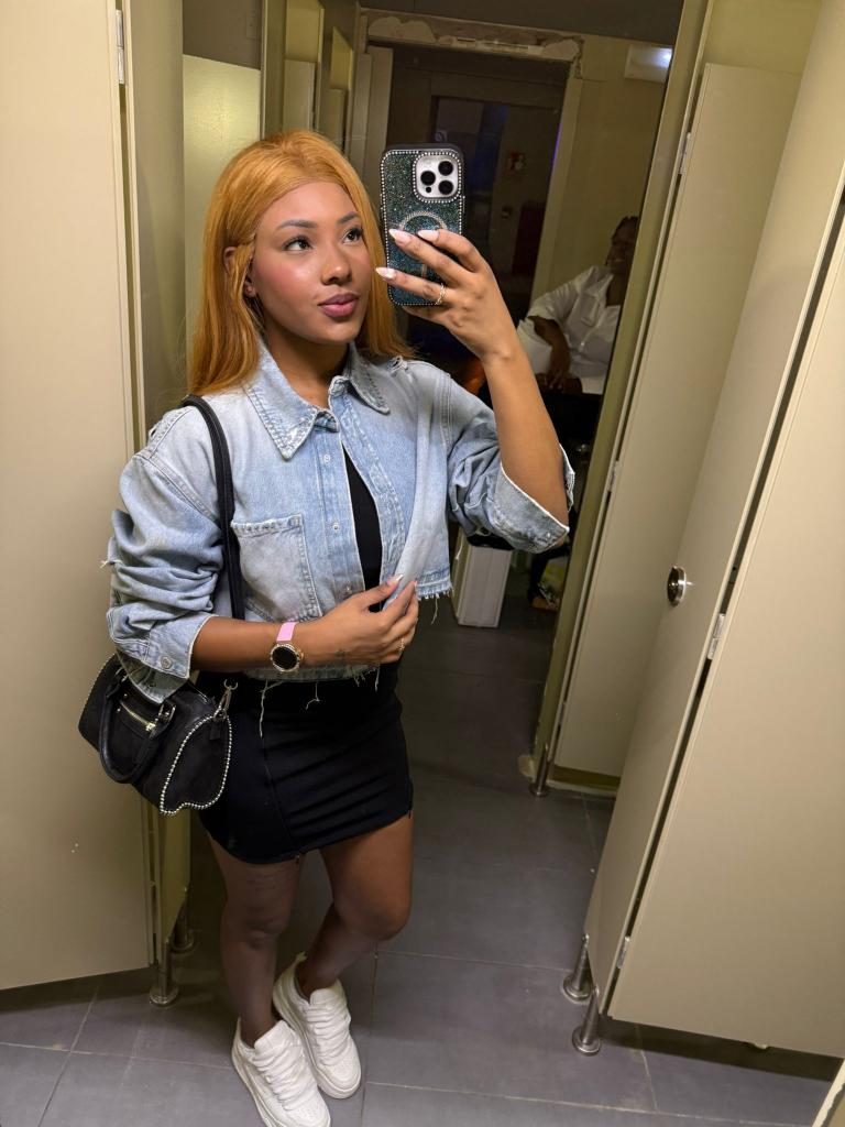 613589140: Chica busca chico en Valencia