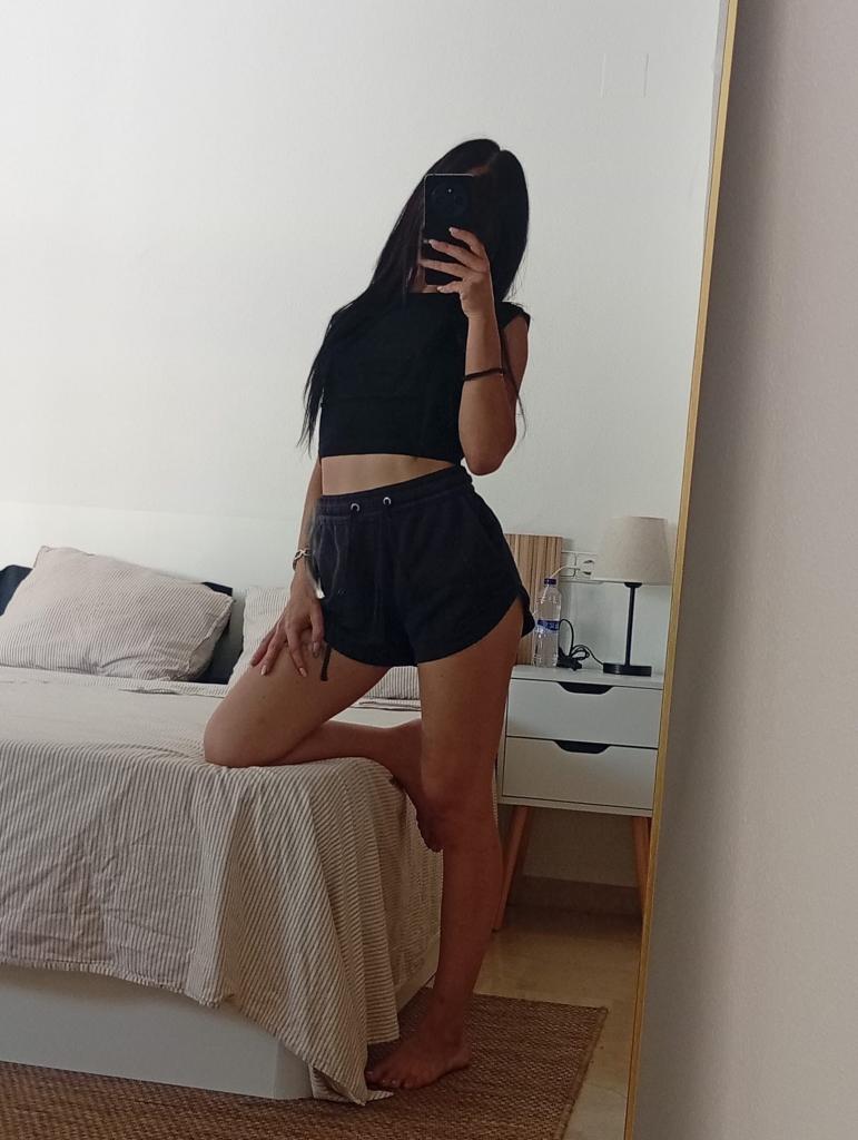611383266: Chica busca chico en Alicante