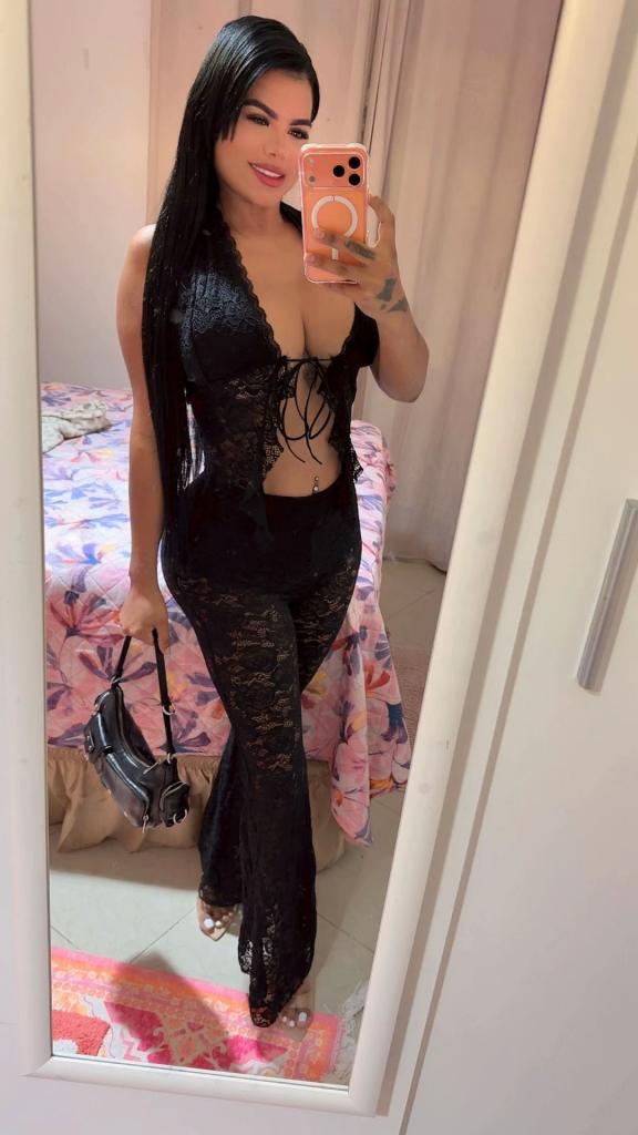 672167129: Chica busca chico en Sevilla