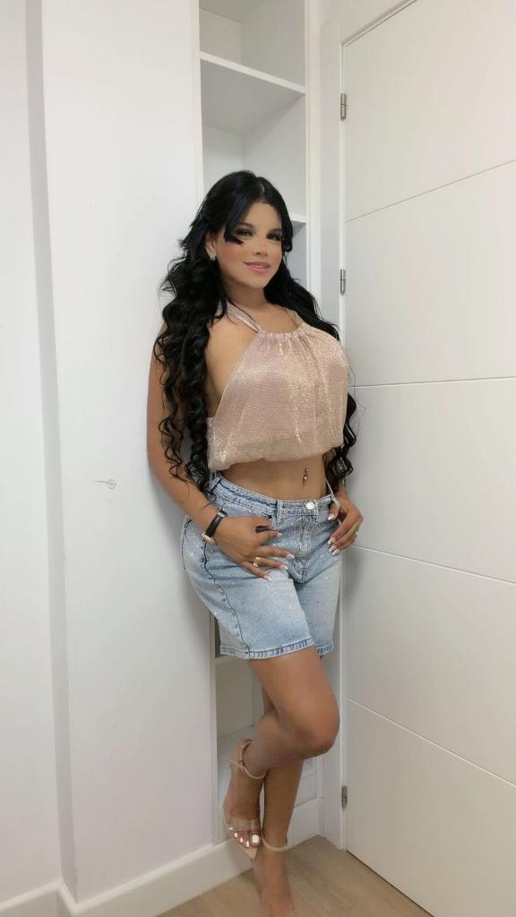 672167129: Chica busca chico en Sevilla