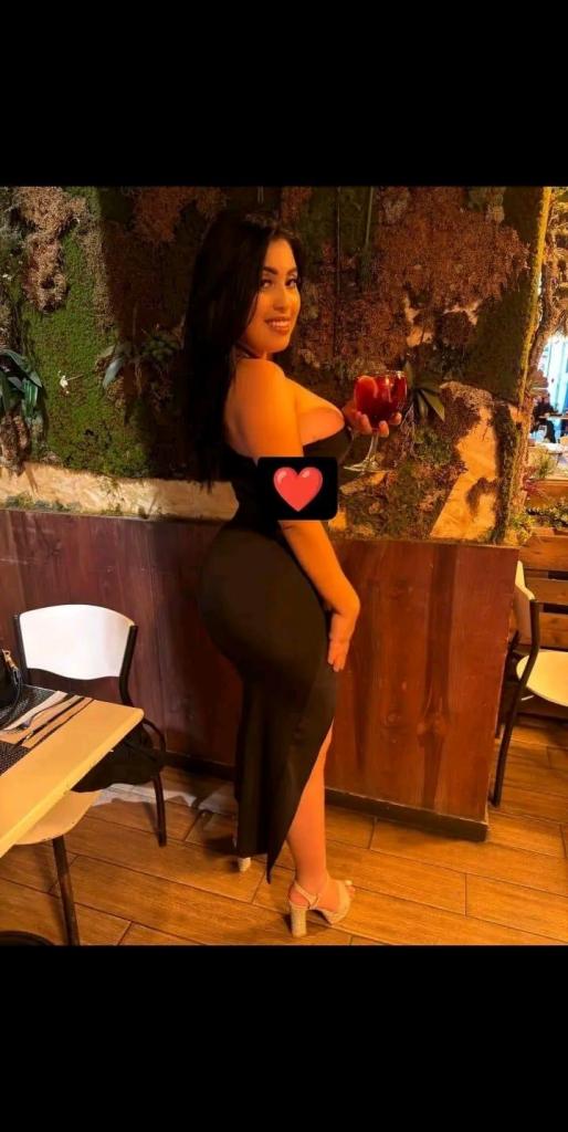 631752136: Chica busca chico en León