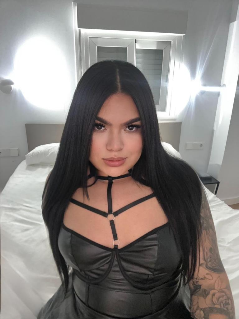 631567401: Chica busca chico en Murcia