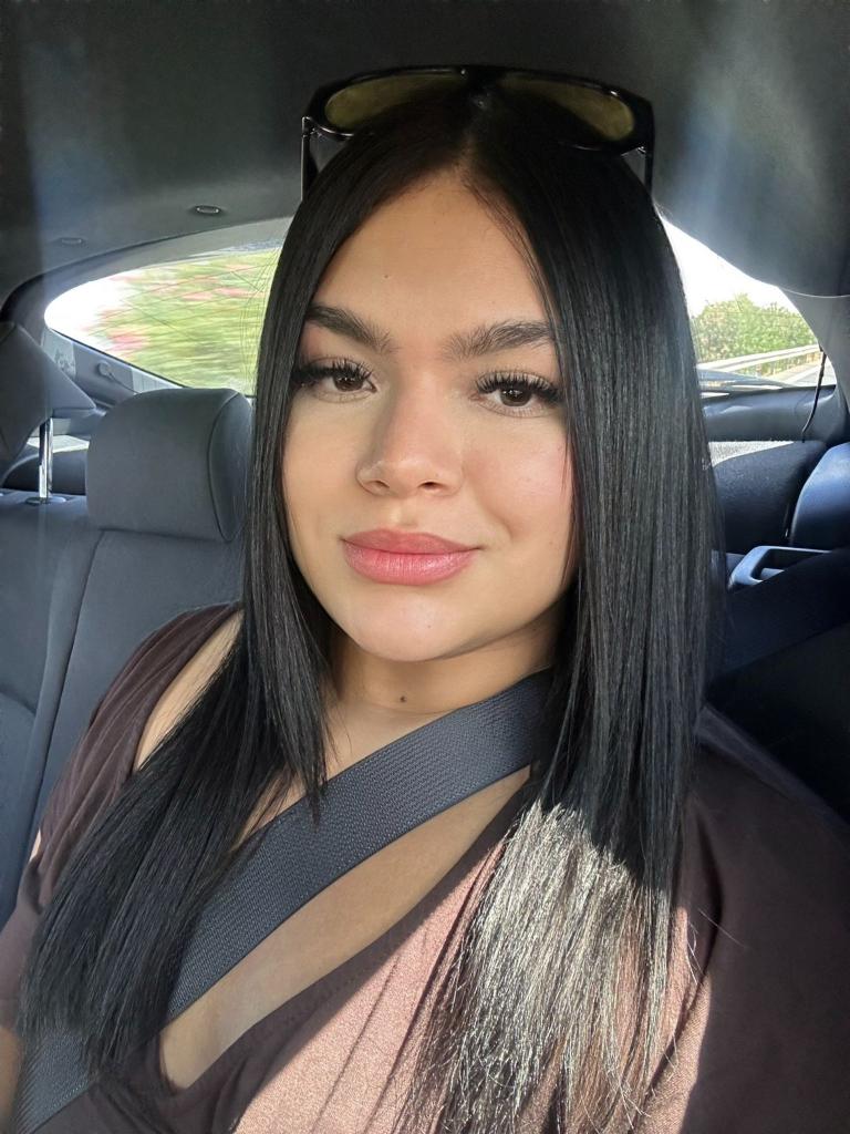 631567401: Chica busca chico en Murcia