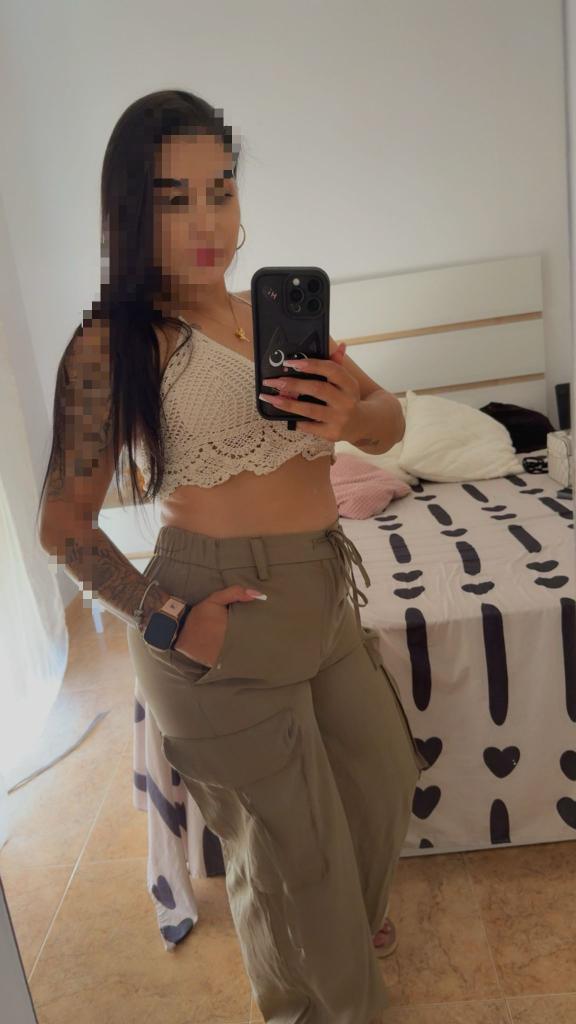 Chica busca chico en Almería: 