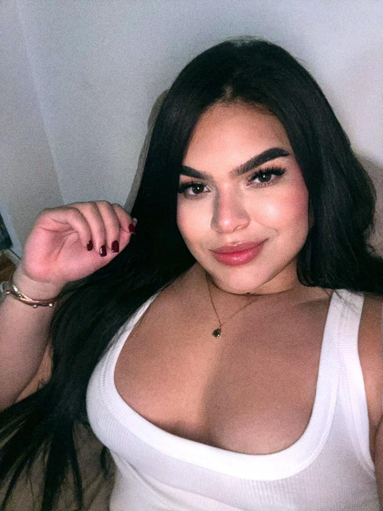 631567401: Chica busca chico en Murcia