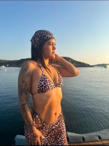 613436683: Chica busca chico en Alicante