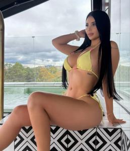660685737: Chica busca chico en Lugo