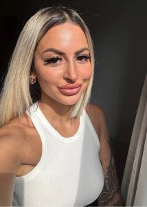 745083582: Transexual en Granada
