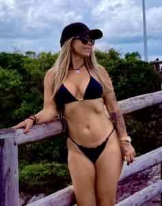 642594393: Chica busca chico en La Coruña