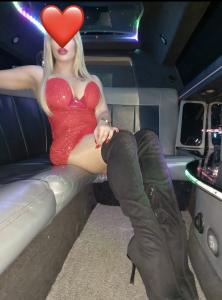 629714380: Chica busca chico en Cantabria