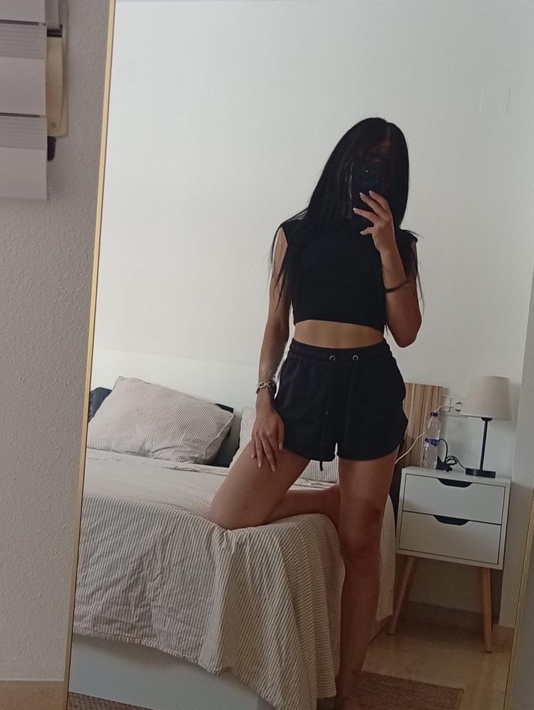 611383266: Chica busca chico en Alicante