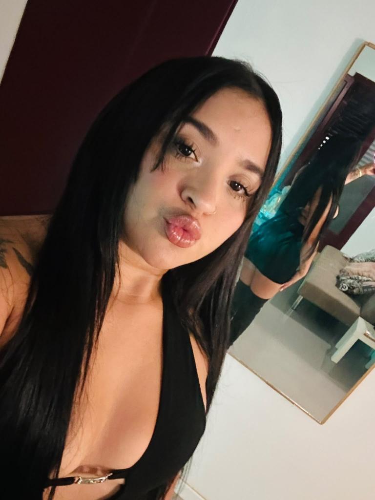 Chica busca chico en Tenerife: 