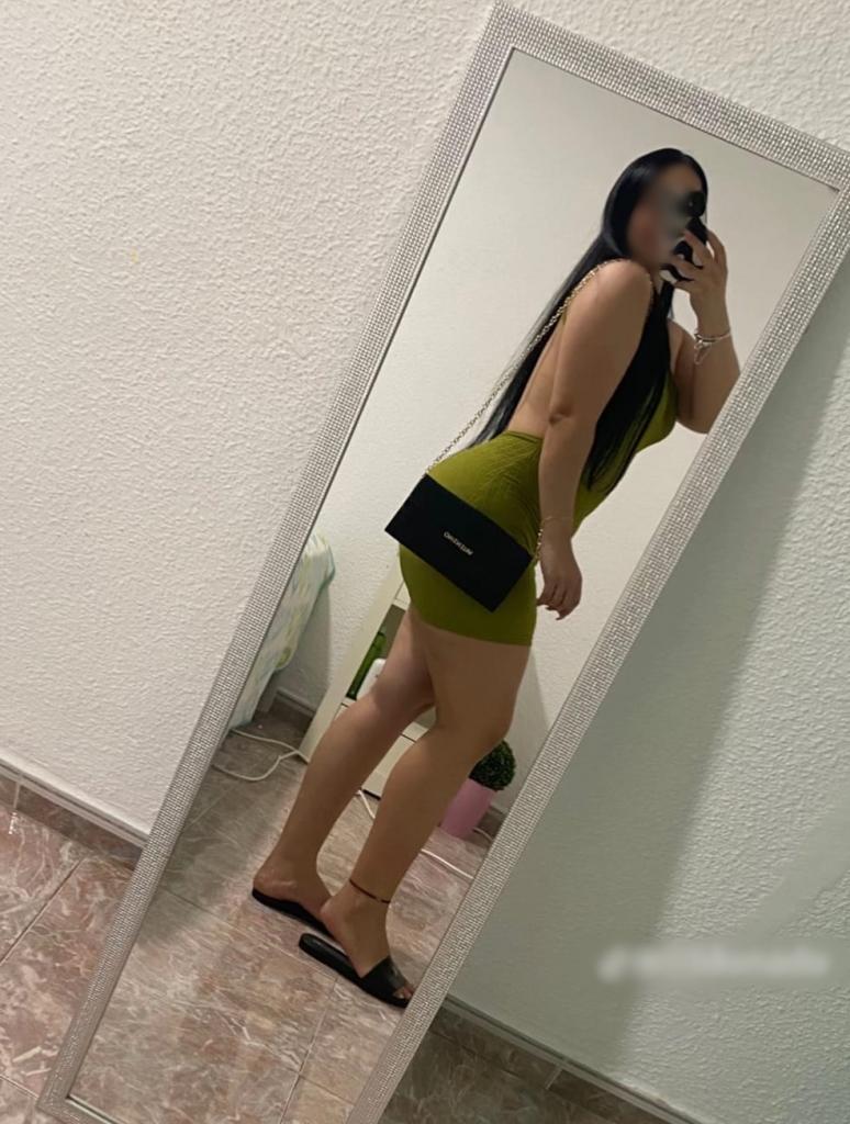 643614385: Chica busca chico en Córdoba