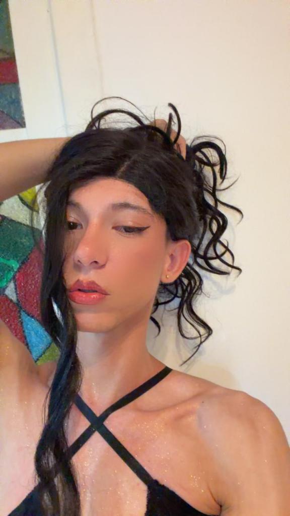 661768375: Travesti en Barcelona