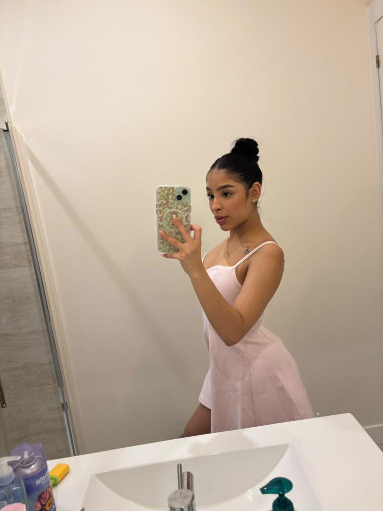 694259963: Chica busca chico en Madrid