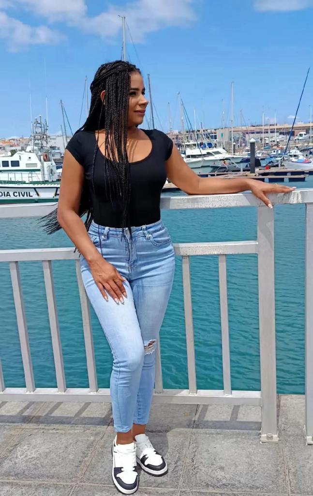 Chica busca chico en Tarragona: Chica busca chico
