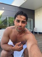 645368094: Chico busca chica en Madrid