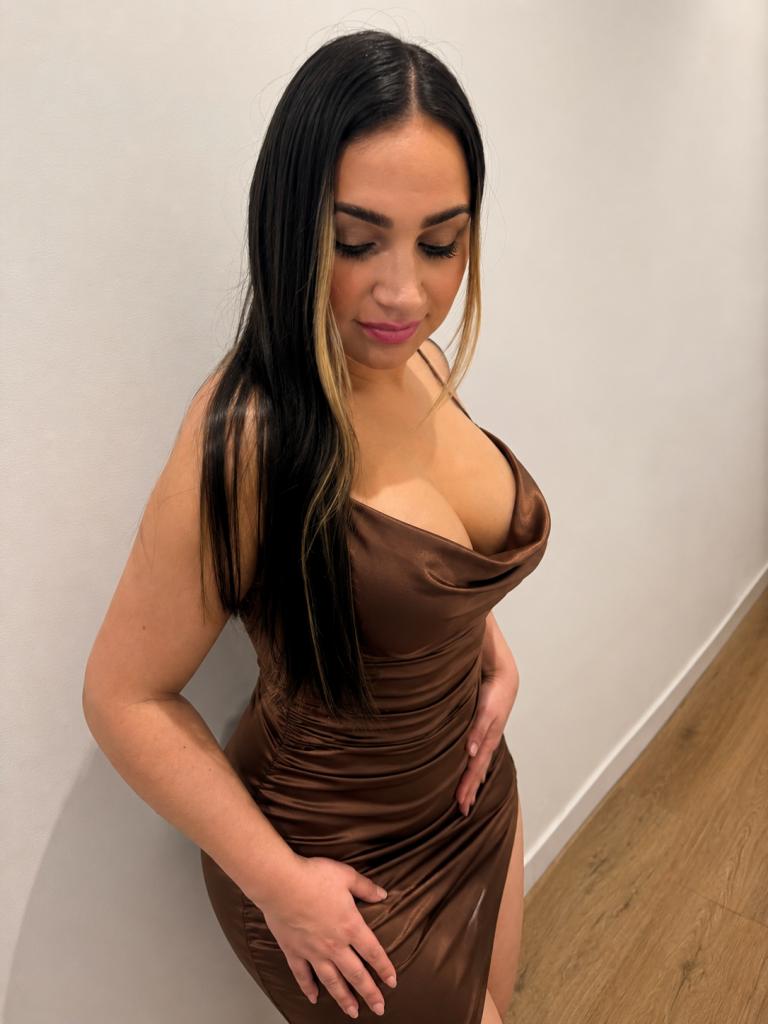 627690135: Chica busca chico en Málaga