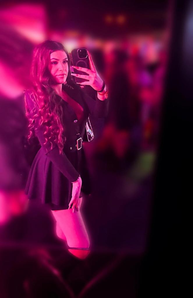 607547577: Transexual en Cádiz