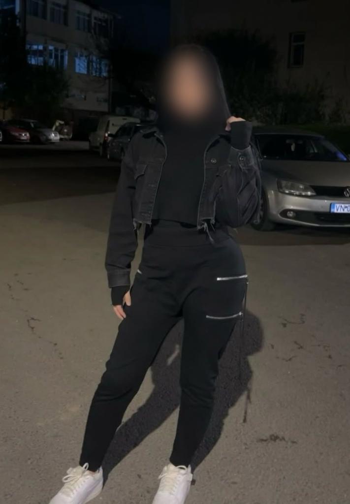 603787380: Chica busca chico en Gerona