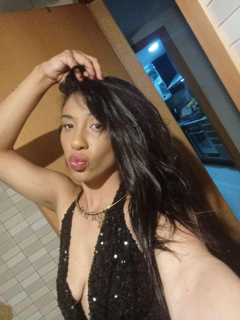 Chica busca chico en Ibiza: 