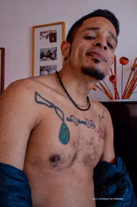 607566225: Chico busca chica en Mallorca