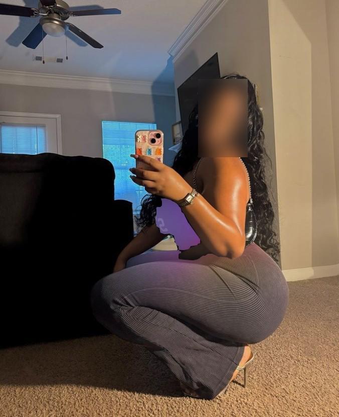 Chica busca chico en Granada: 