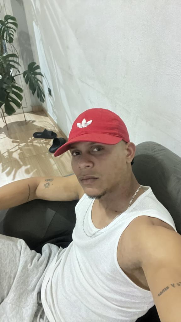 Chico busca chica en Las Palmas: 