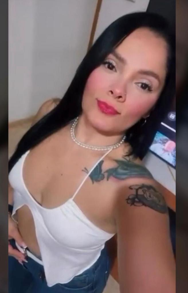 Chica busca chico en Murcia: Chica busca chico