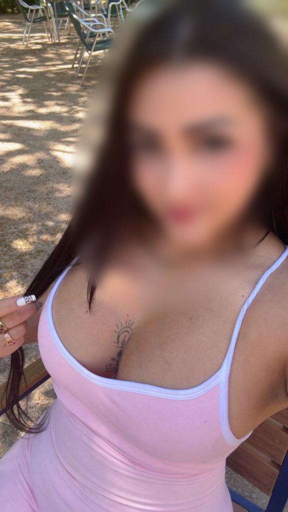 Chica busca chico en Granada: 