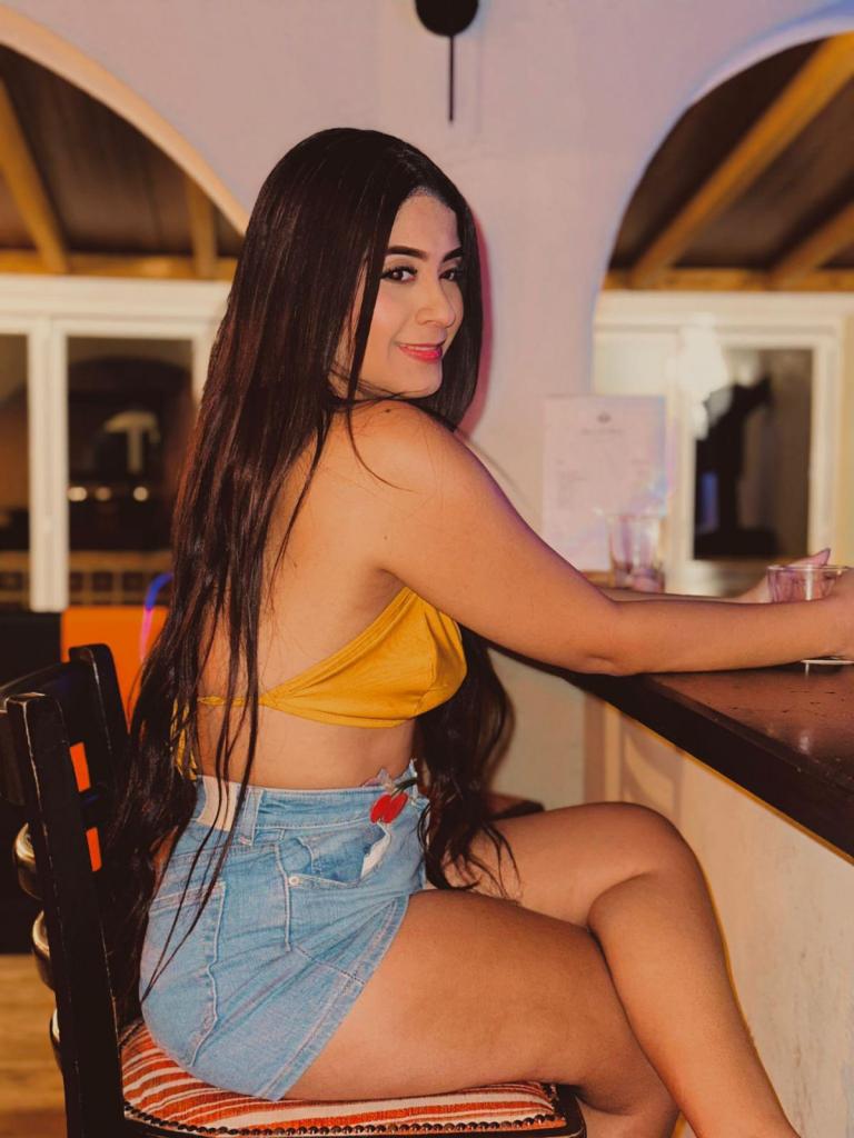 Chica busca chico en Murcia: Chica busca chico