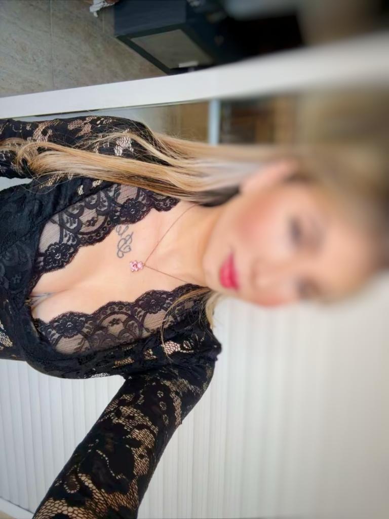 613453404: Chica busca chico en Alicante