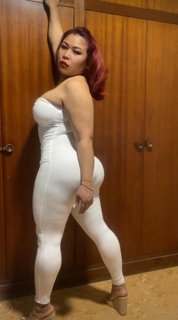631169015: Chica busca chico en Barcelona