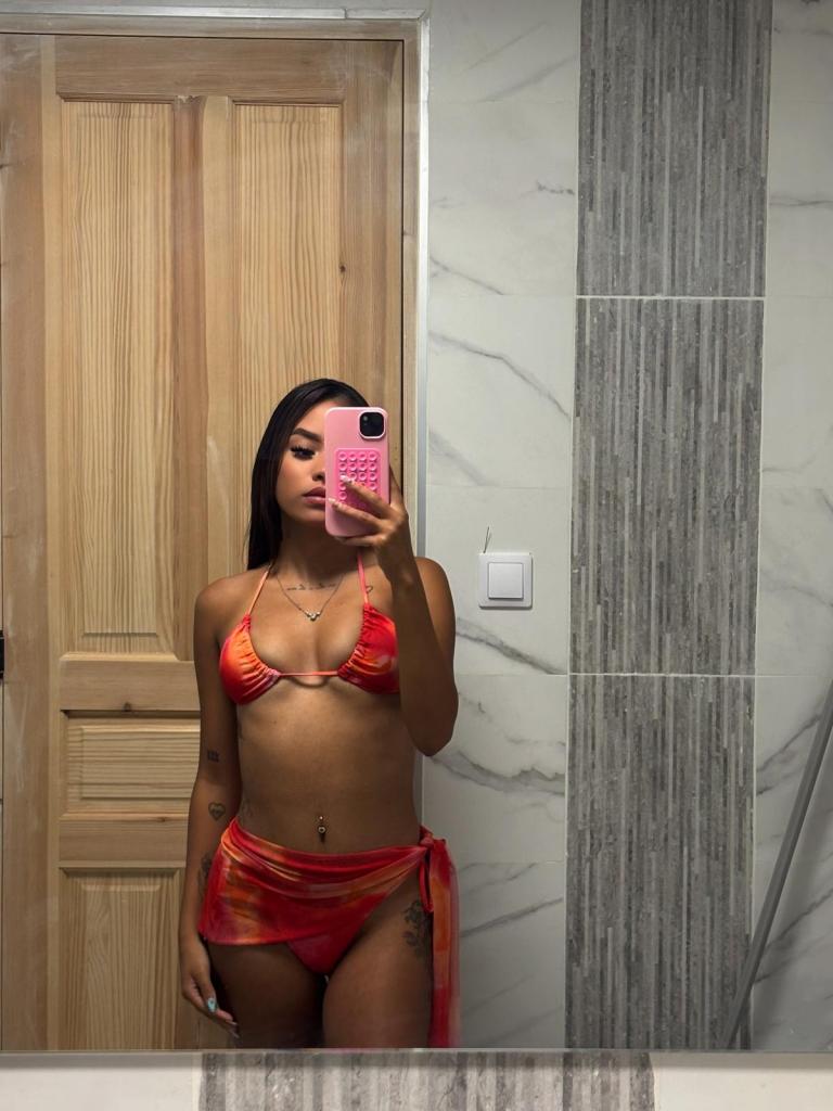 Chica busca chico en Castellón: 