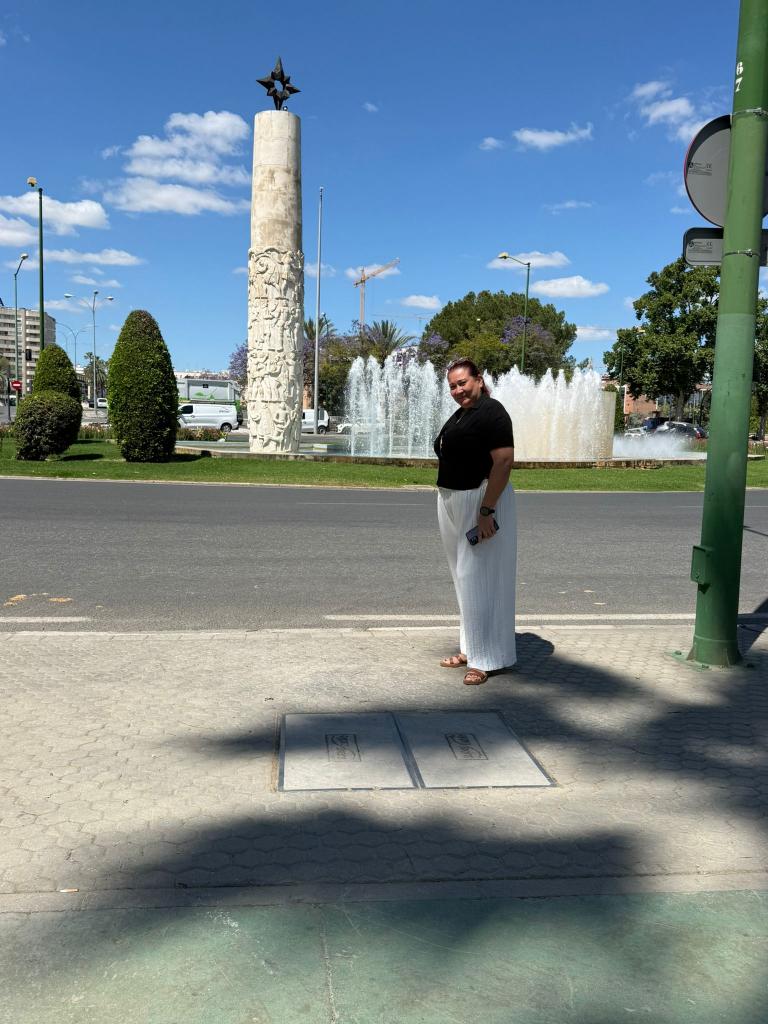 613416490: Chica busca chico en Sevilla