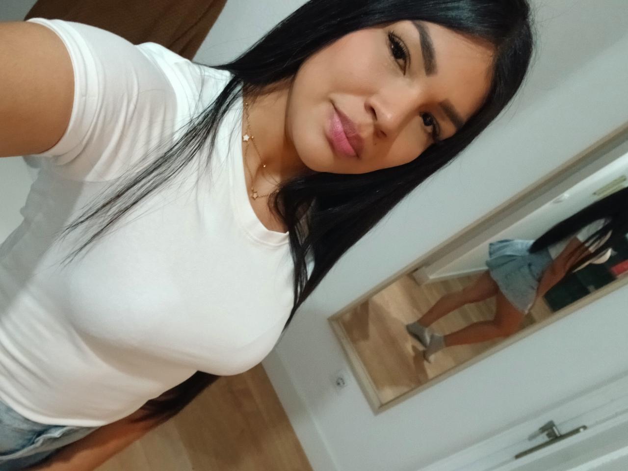 613902396: Chica busca chico en Granada