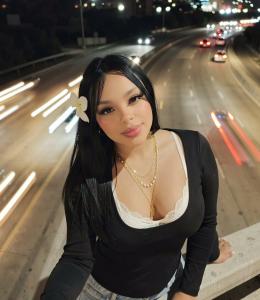 613248957: Chica busca chico en Sevilla