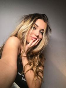 614586541: Chica busca chico en Tenerife